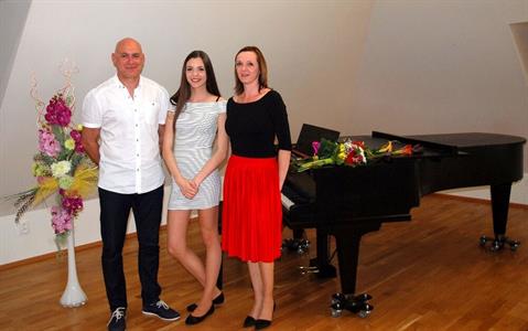 ZUŠ * Absolventský koncert a besídka třídy MgA. Zbyňka Bílka