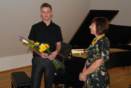 ZUŠ * Absolventský koncert klavíristy Vojtěcha Antoše