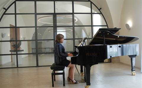 ZUŠ * Absolventský koncert klavíristky Jany Maršalkové