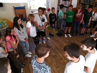Městská knihovna * Loupežnické party čtvrťáků se vydaly i za pokladem