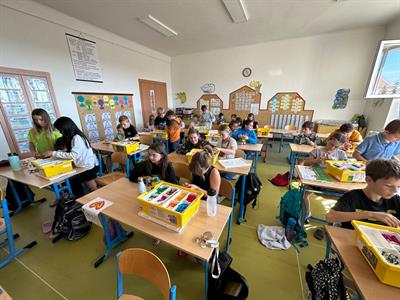 Základní škola * Projektový den ROBOTI na II. stupni Základní školy Velké Pavlovice