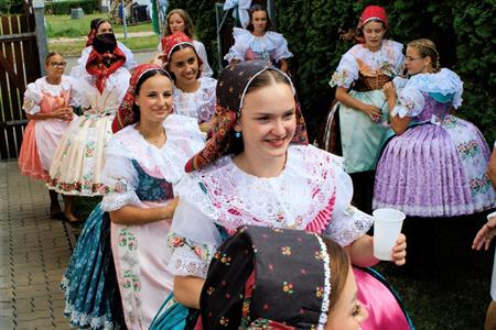 Folklor & tradice * VELKOPAVLOVICKÉ KROJOVANÉ HODY 2024 * Pondělí u druhé stárky