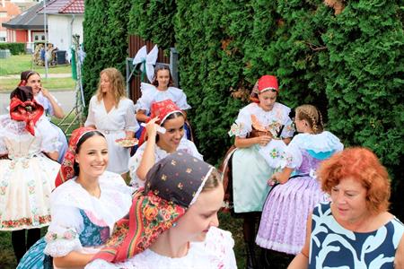 Folklor & tradice * VELKOPAVLOVICKÉ KROJOVANÉ HODY 2024 * Pondělí u druhé stárky
