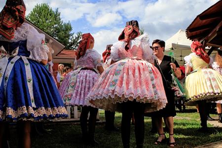 Folklor & tradice * VELKOPAVLOVICKÉ KROJOVANÉ HODY 2024 * Pondělí u druhé stárky