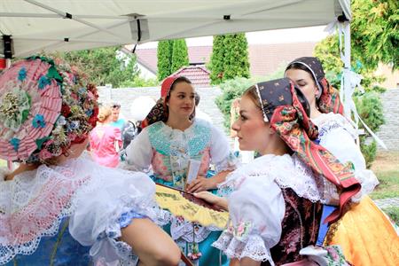 Folklor & tradice * VELKOPAVLOVICKÉ KROJOVANÉ HODY 2024 * Pondělí u druhé stárky