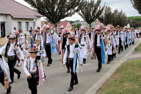 Folklor & tradice * VELKOPAVLOVICKÉ KROJOVANÉ HODY 2024 * Pondělí u druhé stárky
