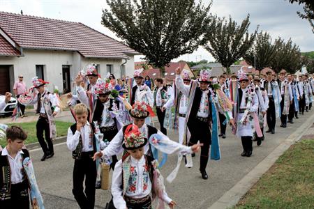 Folklor & tradice * VELKOPAVLOVICKÉ KROJOVANÉ HODY 2024 * Pondělí u druhé stárky
