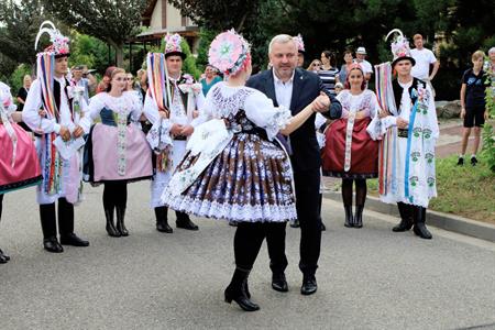 Folklor & tradice * VELKOPAVLOVICKÉ KROJOVANÉ HODY 2024 * Pondělí u druhé stárky