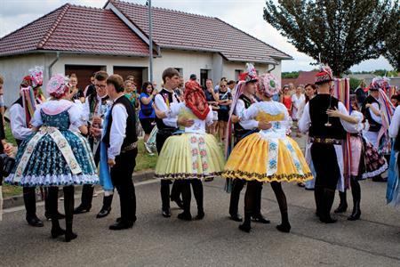 Folklor & tradice * VELKOPAVLOVICKÉ KROJOVANÉ HODY 2024 * Pondělí u druhé stárky