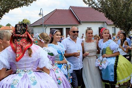 Folklor & tradice * VELKOPAVLOVICKÉ KROJOVANÉ HODY 2024 * Pondělí u druhé stárky
