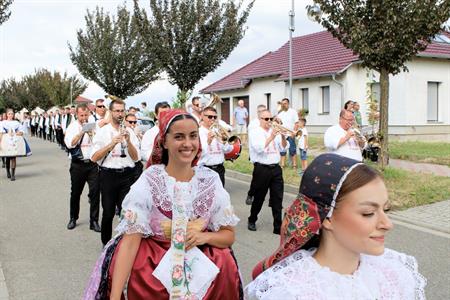 Folklor & tradice * VELKOPAVLOVICKÉ KROJOVANÉ HODY 2024 * Pondělí u druhé stárky