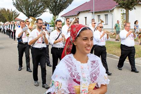 Folklor & tradice * VELKOPAVLOVICKÉ KROJOVANÉ HODY 2024 * Pondělí u druhé stárky