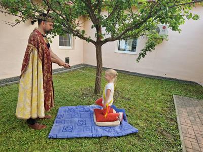 Městská knihovna * Král knih včera pasoval letošní prvňáčky na čtenáře * 1.A