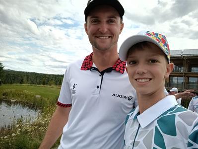 Sport * Finále GolfSixes Mini League 2025 - Bratři Mikuláš, Dominik a Šimon Prokešovi obsadili 3. místo