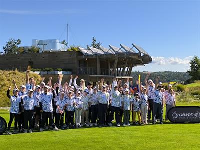 Sport * Finále GolfSixes Mini League 2025 - Bratři Mikuláš, Dominik a Šimon Prokešovi obsadili 3. místo